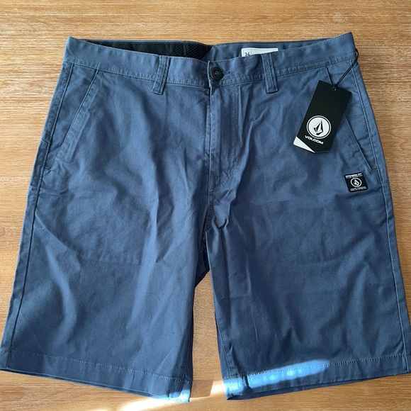 Volcom Other - Volcom frickin chino shorts. Size 34. NWT